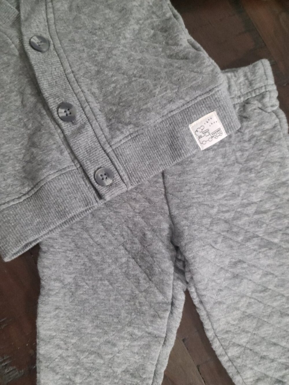 💚 Carters Winter Matching Set - Picture 2 of 3